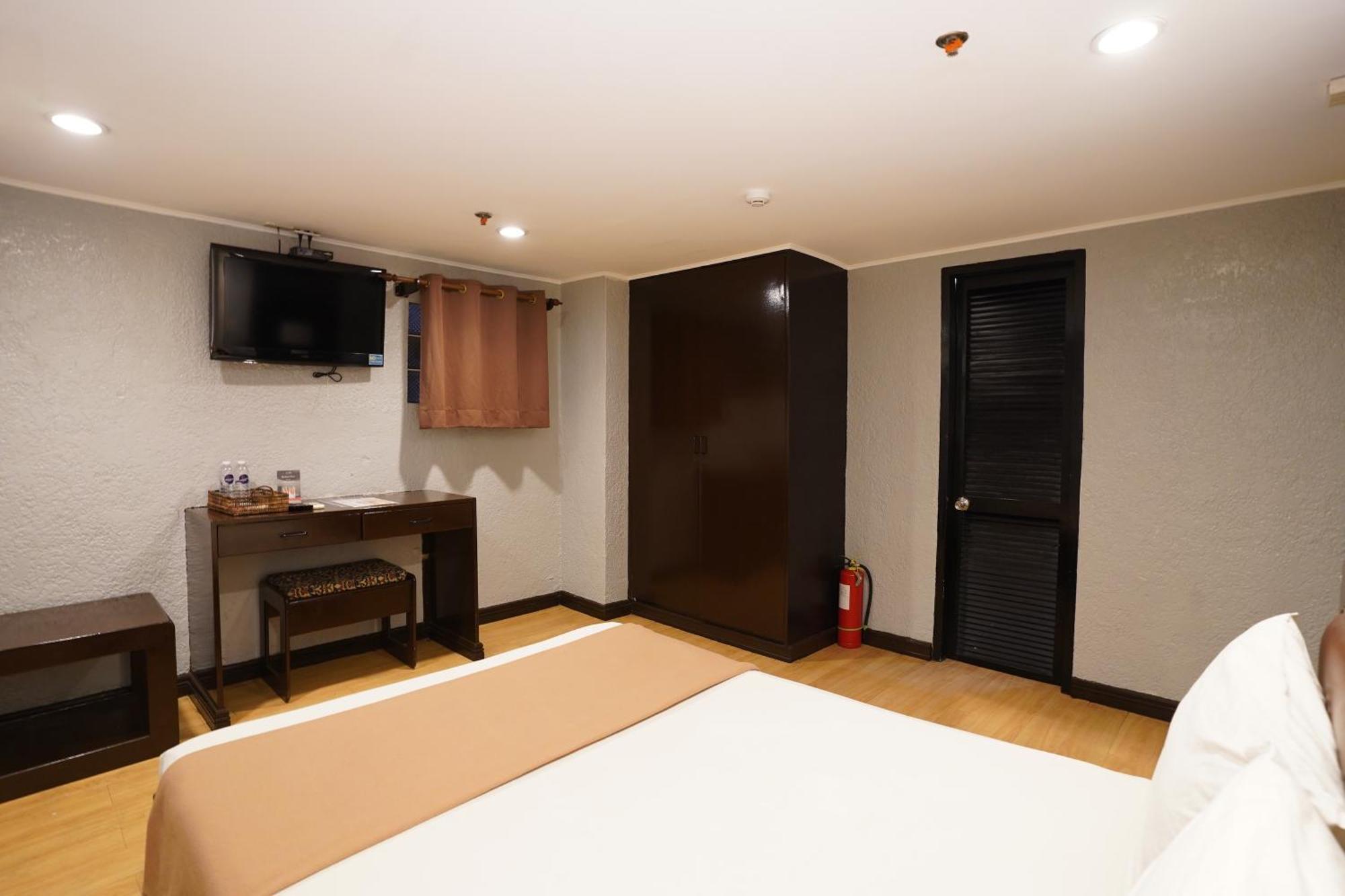 Arzo Hotel מנילה מראה חיצוני תמונה